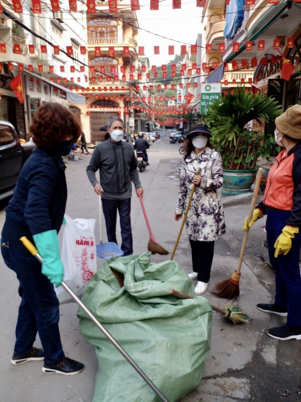 Phường Trần Hưng Đạo tích cực tổng dọn vệ sinh môi trường, rực rỡ cờ hoa đón Tết Nguyên đán Quý Mão 2023.