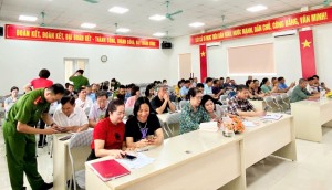 Phường Trần Hưng Đạo: Đẩy mạnh dân chủ cơ sở với hình thức lấy ý kiến nhân dân đa dạng về sửa đổi Hiến pháp 2013