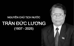 Phường Trần Hưng Đạo thông báo: Treo cờ rủ trong 2 ngày Quốc tang nguyên Chủ tịch nước Trần Đức Lương
